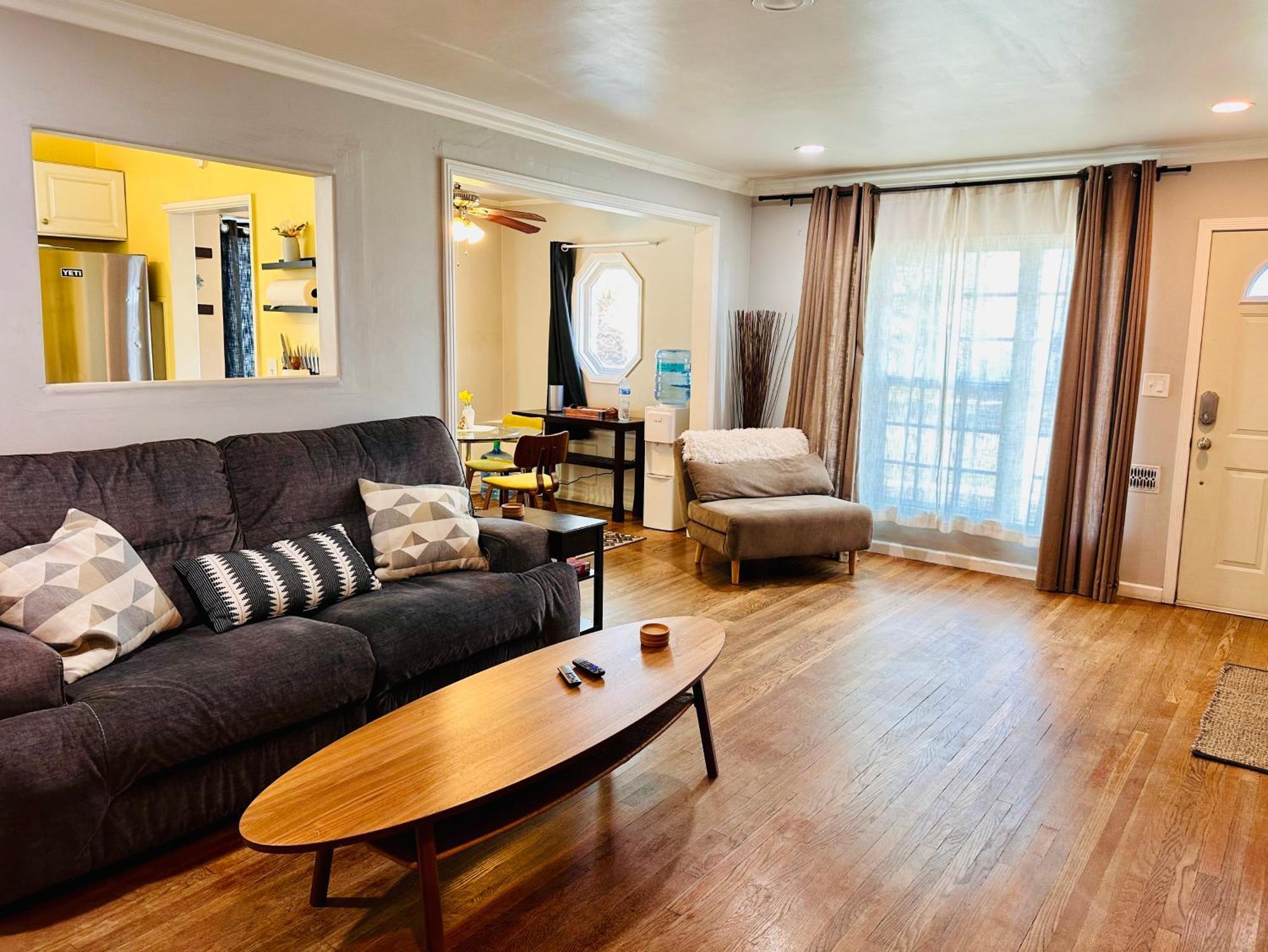 Los Angeles Home Located In Beautiful Пасадена Екстериор снимка